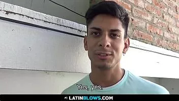 Jouer Beau mec aime baiser avec des mecs au hasard