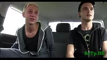 Oynat Homoseksüel dudes fuck sert üzerinde livecam