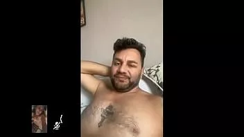 تشغيل فضيحة أهورة كالهور من إيران تعيش في لوس أنجلوس مغنية