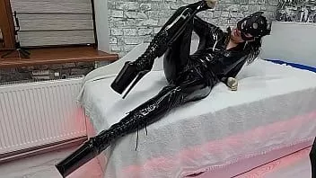 Abspielen Massives Pegging zerstört seinen Arsch. grobe Pegging Amateur Keuschheitsgürtel Domina