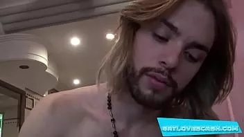 play Gaylovescash.com - no 96 - il accepte de revenir chez moi et de bâillonner ma bite non coupée pendant que je filme le tout