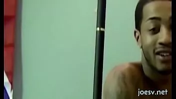 Jouer Gros plan homo oral-job dans des modes bâclés