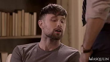 Afspelen De intense therapie van Drew Dixon verandert in een hete neukbeurt met zijn raadgever in Pierce Paris