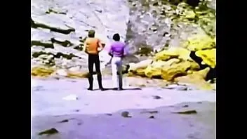 再生 ラウンドアバウト（1972）の完全な映画