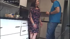 play धोखा देने वाली पत्नी को पूलबॉय के साथ पकड़ा गया: क्रीमपाई पेटिट स्लट वॉयूरक कोकल्ड फंतासी