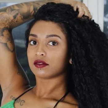 Pornoster Ariella Ferraz
