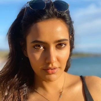 Порнозвезда Neha Sharma