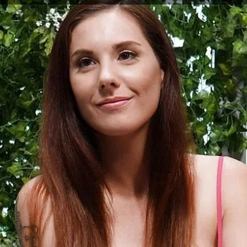 Pornoster Lilian Stone