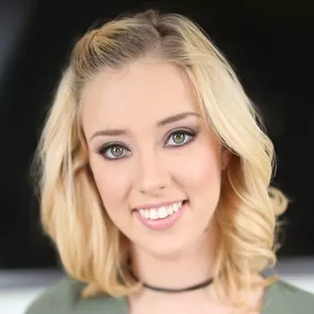 Порнозвезда Haley Reed