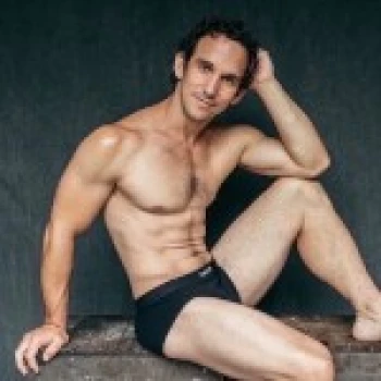 Pornoster Greg McKeon